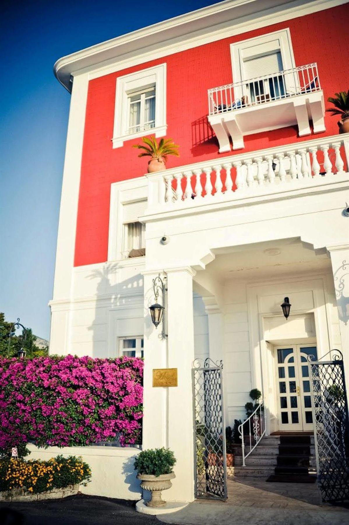 Hotel Villa Garden سانتّانييلّو المظهر الخارجي الصورة